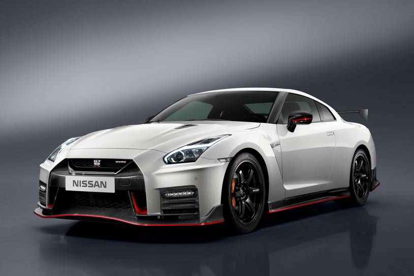 Used 19 Nissan Gt R Nismo Review Edmunds