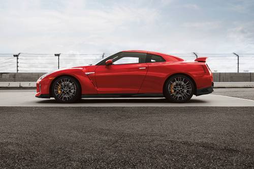 2023 Nissan GT-R Premium Coupe Profile