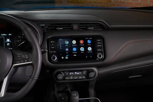 2021 Nissan Kicks SR 4dr Hatchback Center Console