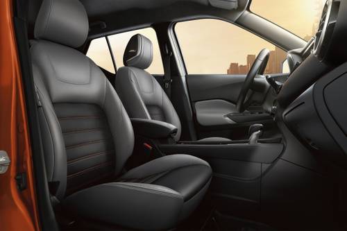 Nissan Kicks SR 4dr Hatchback Interior Shown