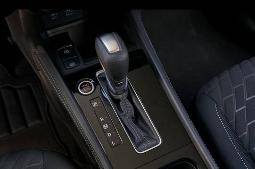 Nissan Kicks SR 4dr Hatchback Shifter
