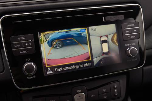 Nissan Leaf SL 4dr Hatchback Center Console