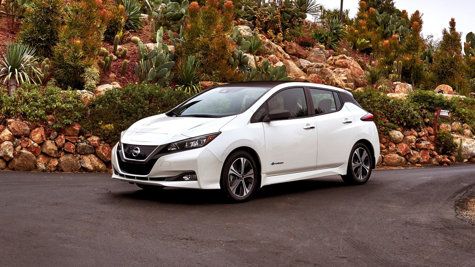 2018 Nissan Leaf Review And Ratings Edmunds