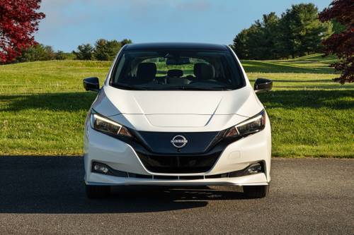 2025 Nissan LEAF SV PLUS 4dr Hatchback Exterior
