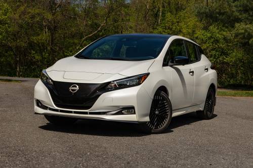 2025 Nissan LEAF SV PLUS 4dr Hatchback Exterior Shown