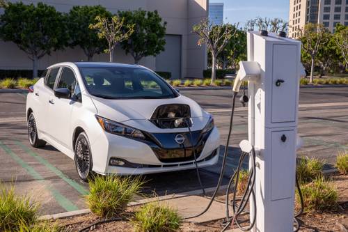 2025 Nissan LEAF SV PLUS 4dr Hatchback Lifestyle Exterior