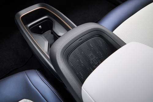 2026 Nissan LEAF Platinum+ 4dr Hatchback Interior Detail
