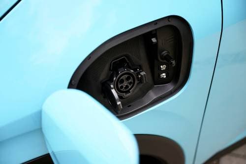 2026 Nissan LEAF Platinum+ 4dr Hatchback Exterior Detail