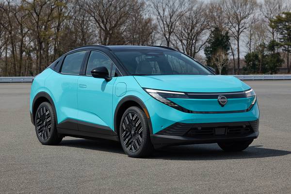 2026 Nissan LEAF Hatchback