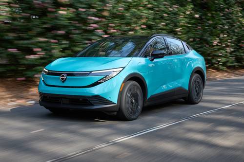 2026 Nissan LEAF Platinum+ 4dr Hatchback Exterior Shown