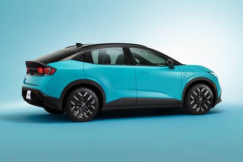 2026 Nissan LEAF Platinum+ 4dr Hatchback Profile Shown