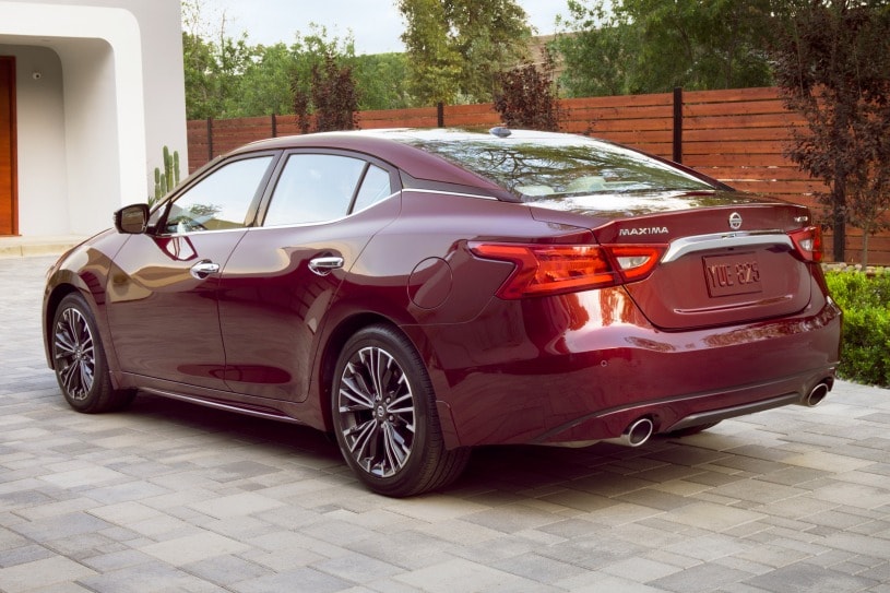 2017 Nissan Maxima Pictures - 369 Photos | Edmunds