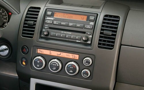 2006 Nissan Pathfinder SE Center Console