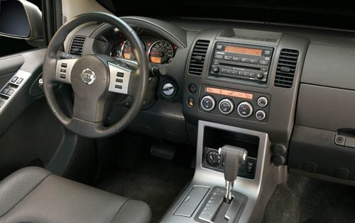2006 Nissan Pathfinder SE Off Road Dash