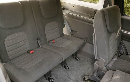 2006 Nissan Pathfinder SE Off Road Rear Seating