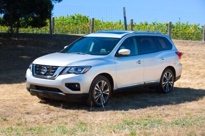 2017 Nissan Pathfinder Platinum Suv True Cost To Own Edmunds 2017 Nissan Pathfinder Suv