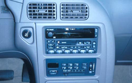 1999 Nissan Quest GLE Center Console