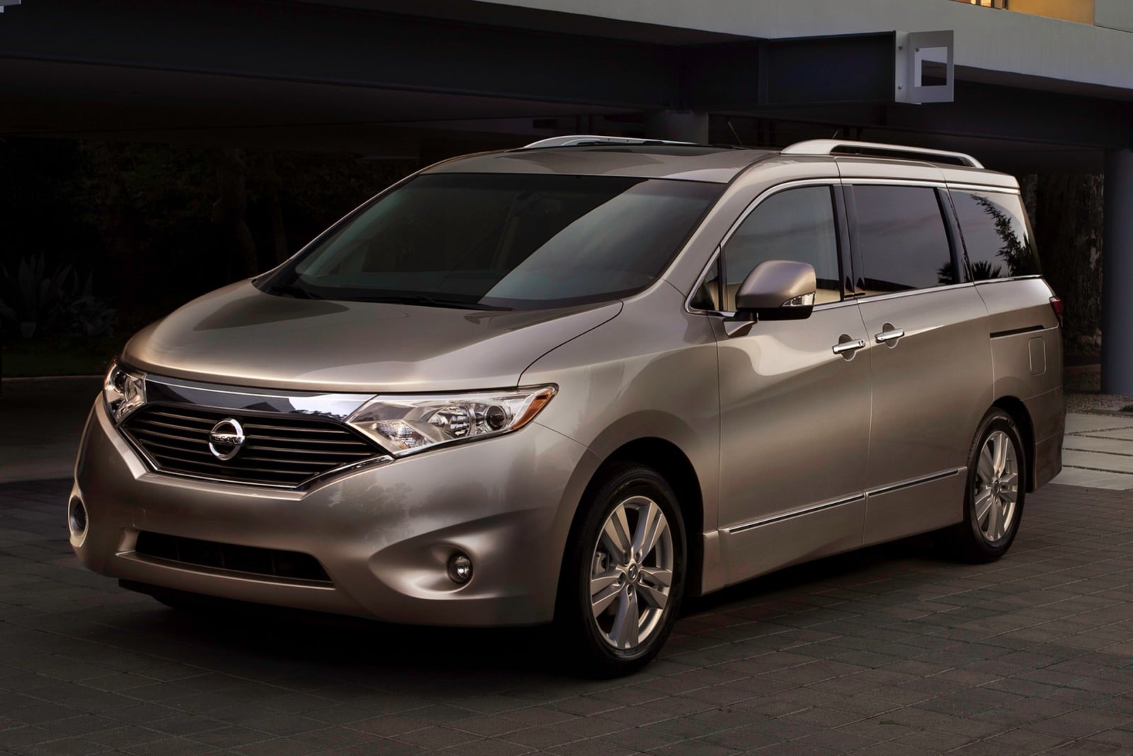 Электросхемы БЛОК ПРЕДОХРАНИТЕЛЕЙ И РЕЛЕ Nissan Quest SL 2012