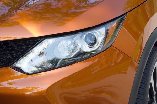 2017 Nissan Rogue Sport SL 4dr SUV Headlamp Detail