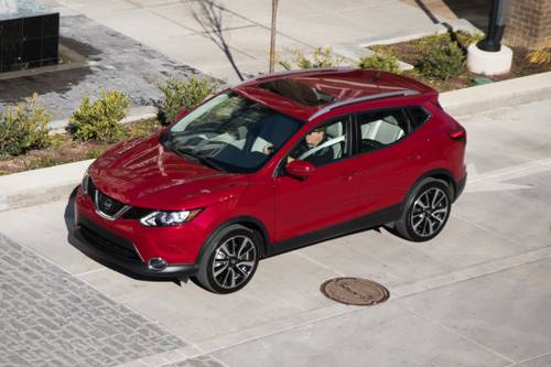 Nissan Rogue Sport SL 4dr SUV Exterior Shown