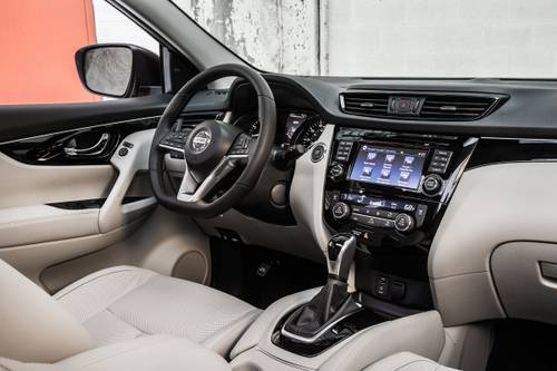 Nissan Rogue Sport SL 4dr SUV Interior