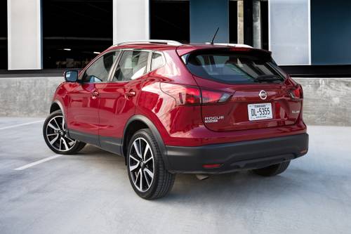 Nissan Rogue Sport SL 4dr SUV Exterior