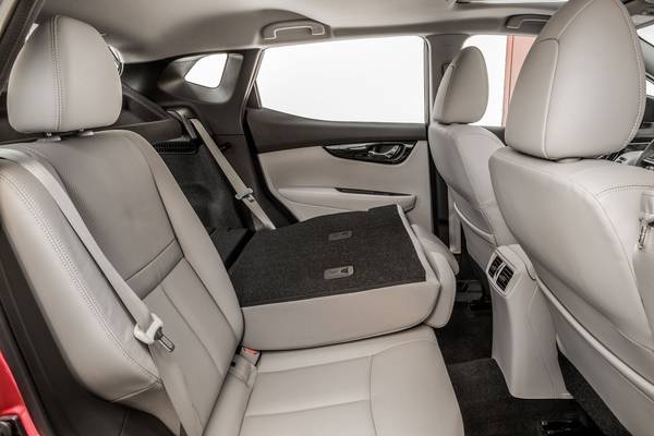 2019 Buick Encore Vs 2019 Nissan Rogue Sport