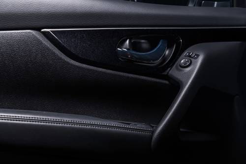 Nissan Rogue Sport SL 4dr SUV Interior Detail