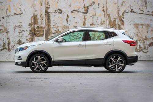 Nissan Rogue Sport SL 4dr SUV Profile Shown
