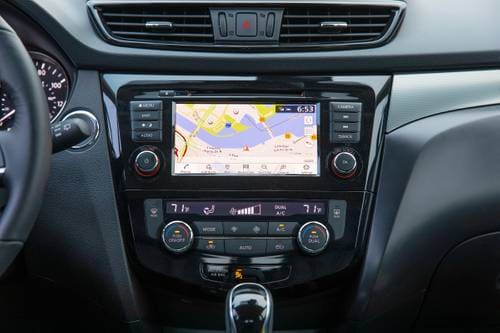 2022 Nissan Rogue Sport SL 4dr SUV Center Console