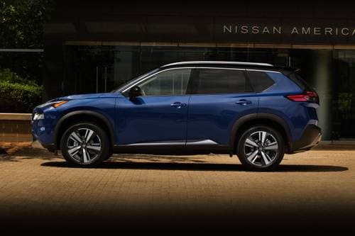 Nissan Rogue Platinum 4dr SUV Profile Shown