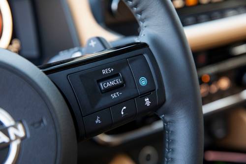 2023 Nissan Rogue Platinum 4dr SUV Aux Controls