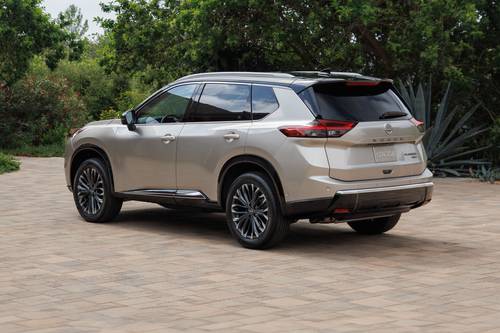 2026 Nissan Rogue Platinum 4dr SUV Exterior