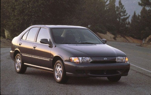 1999 Nissan Sentra Sedan