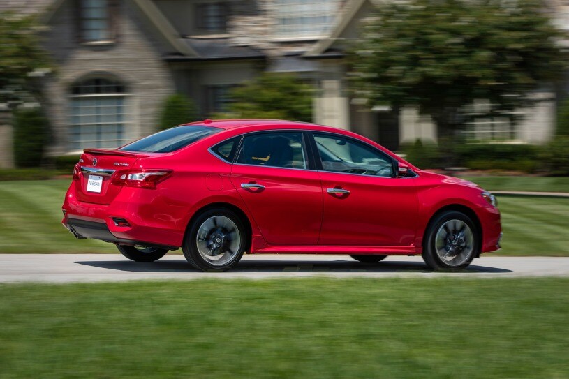 Sentra 2018 Base Model 2018 Nissan Sentra Pictures - 167 Photos | Edmunds