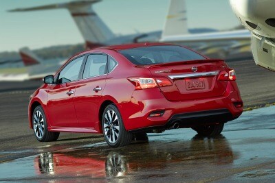 2018 Nissan Sentra Sr Turbo Review Ratings Edmunds 2018 Nissan Sentra Sr Sedan Exterior