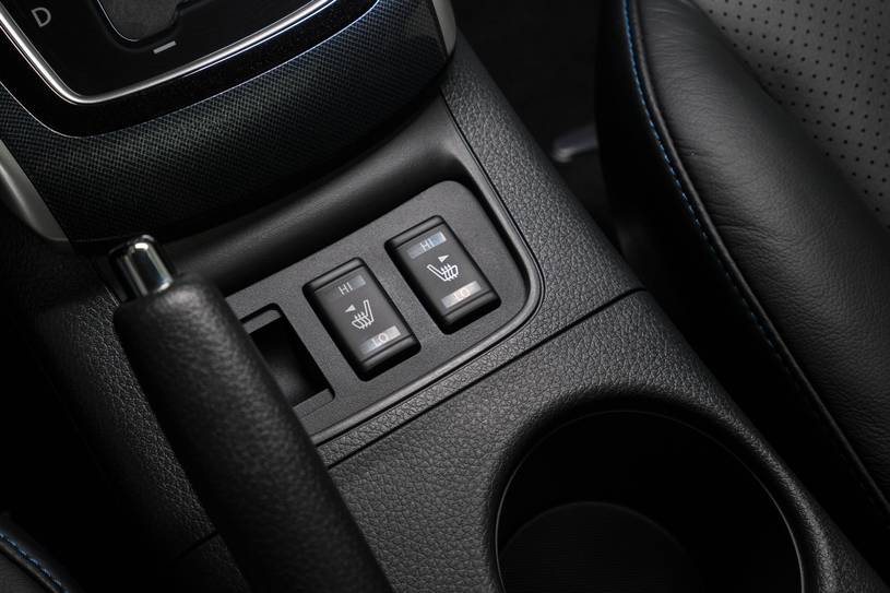 19 Nissan Sentra Pictures 2 Photos Edmunds