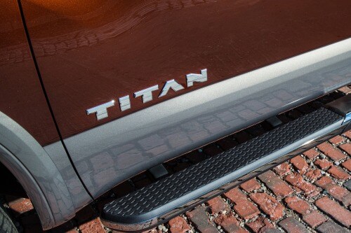 2017 Nissan Titan Platinum Reserve Crew Cab Pickup Exterior Detail