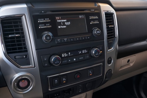 2017 Nissan Titan SV Regular Cab Pickup Center Console
