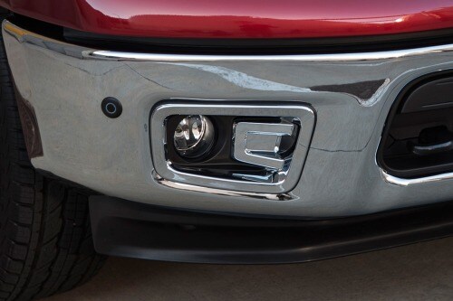 2017 Nissan Titan SV Regular Cab Pickup Fog Light