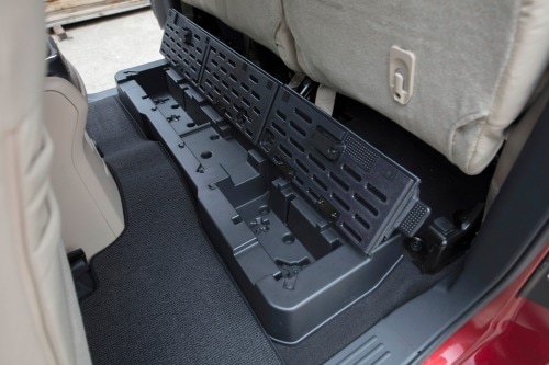 2018 Nissan Titan SV Extended Cab Pickup Interior Detail