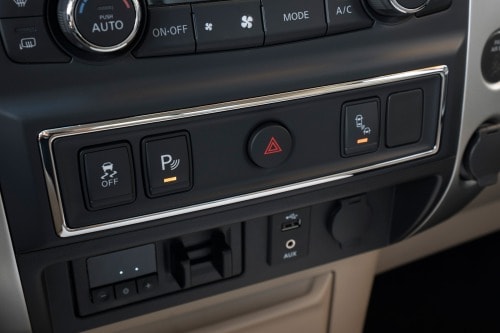 2018 Nissan Titan SV Regular Cab Pickup Interior Detail