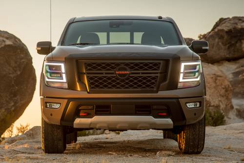 Nissan Titan PRO-4X Crew Cab Pickup Exterior