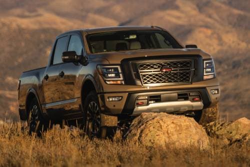 Nissan Titan PRO-4X Crew Cab Pickup Lifestyle Exterior