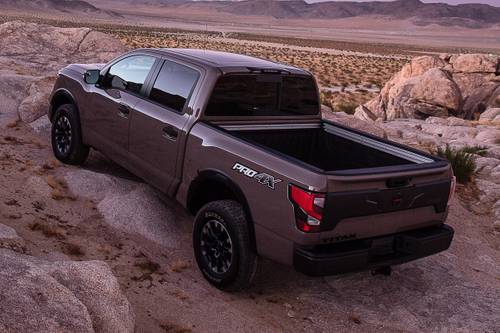 Nissan Titan PRO-4X Crew Cab Pickup Exterior