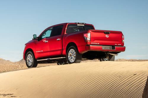 2021 Nissan Titan SL Crew Cab Pickup Exterior