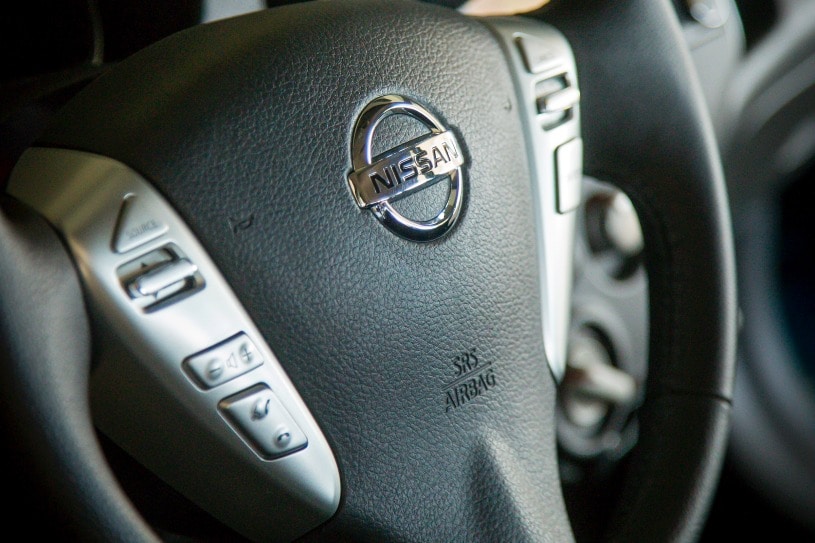 2016 Nissan Versa Note 1.6 SL 4dr Hatchback Steering Wheel Detail