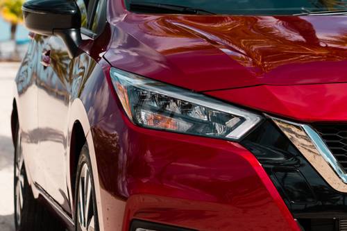 Nissan Versa SR Sedan Headlamp Detail