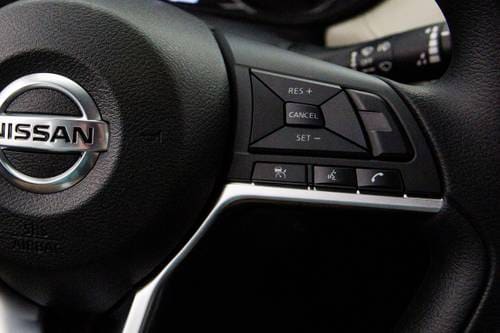 Nissan Versa SV Sedan Aux Controls