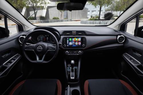 Nissan Versa SR Sedan Dashboard
